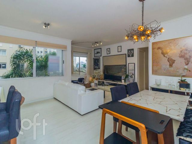 Apartamento com 65m², 3 dormitórios, 1 suíte, 1 vaga, Vila Ipiranga em Porto Alegre