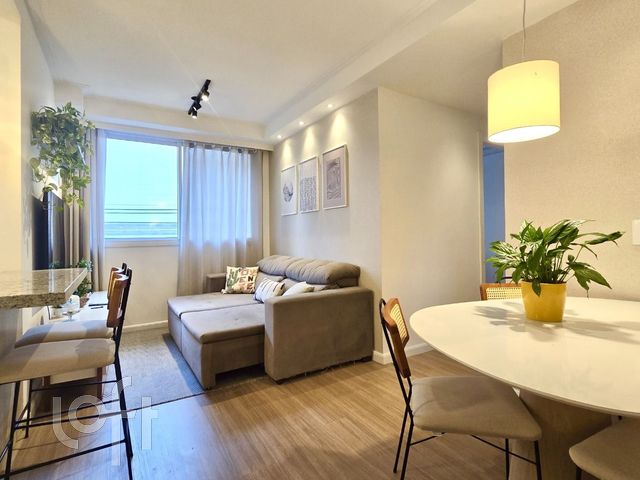 Apartamento com 67m², 3 dormitórios, 1 suíte, 1 vaga, Cristo Redentor em Porto Alegre