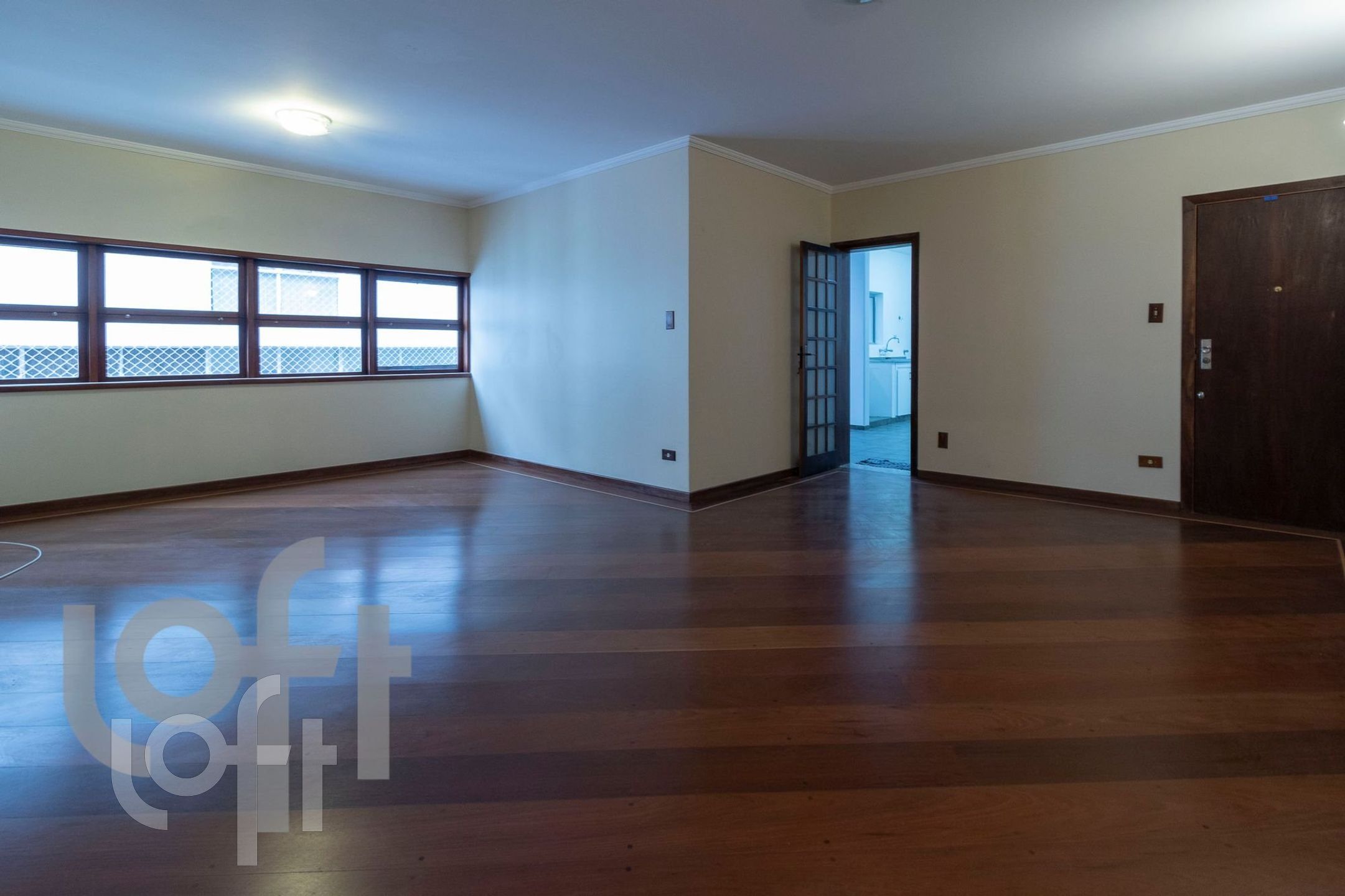 Apartamento à venda com 3 quartos, 142m² - Foto 1