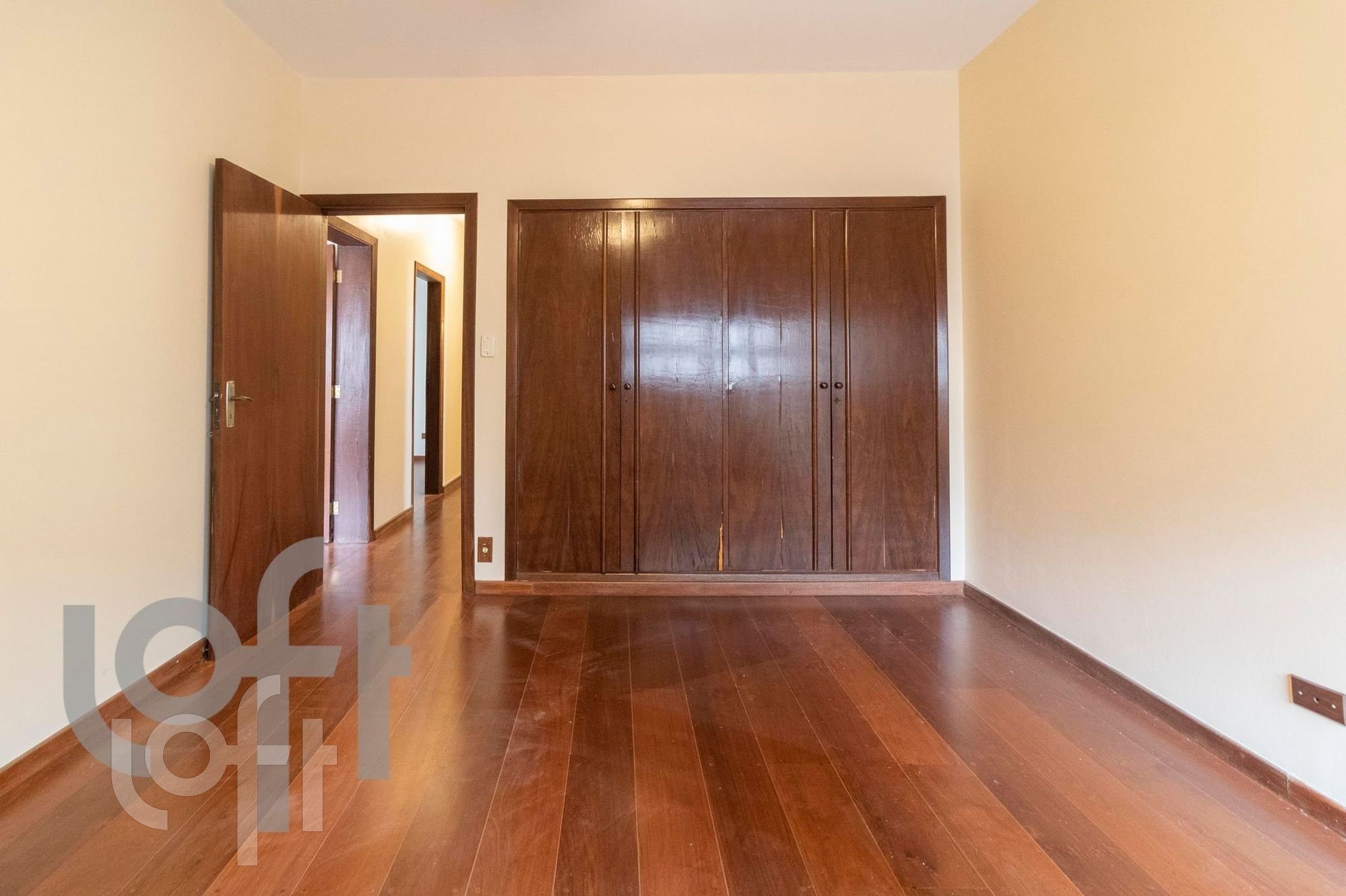 Apartamento à venda com 3 quartos, 142m² - Foto 6