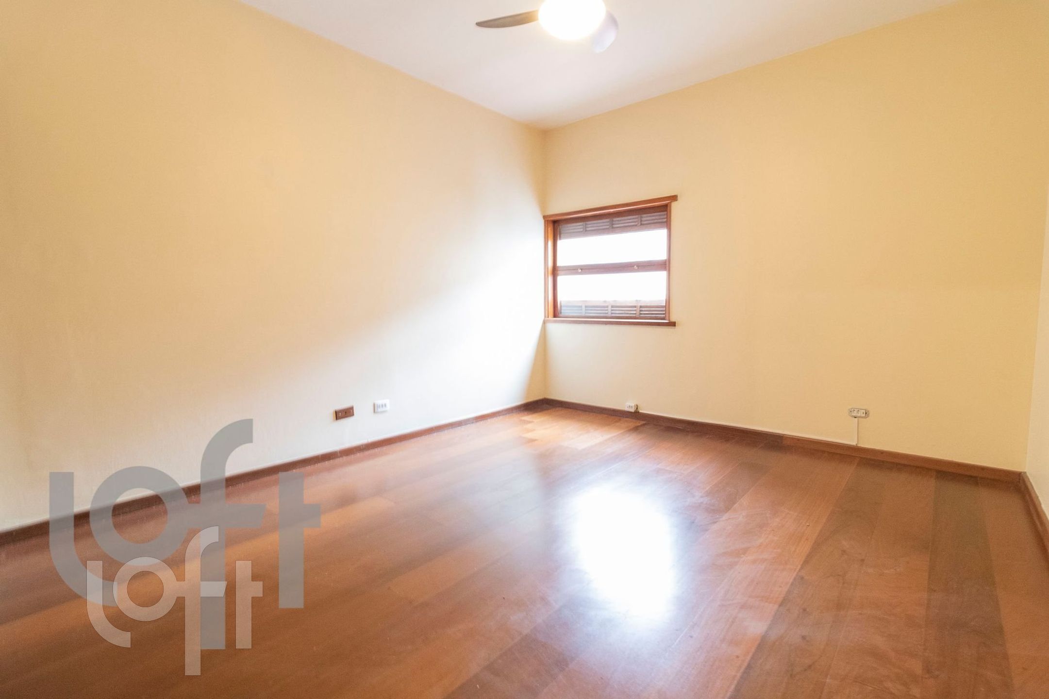 Apartamento à venda com 3 quartos, 142m² - Foto 4