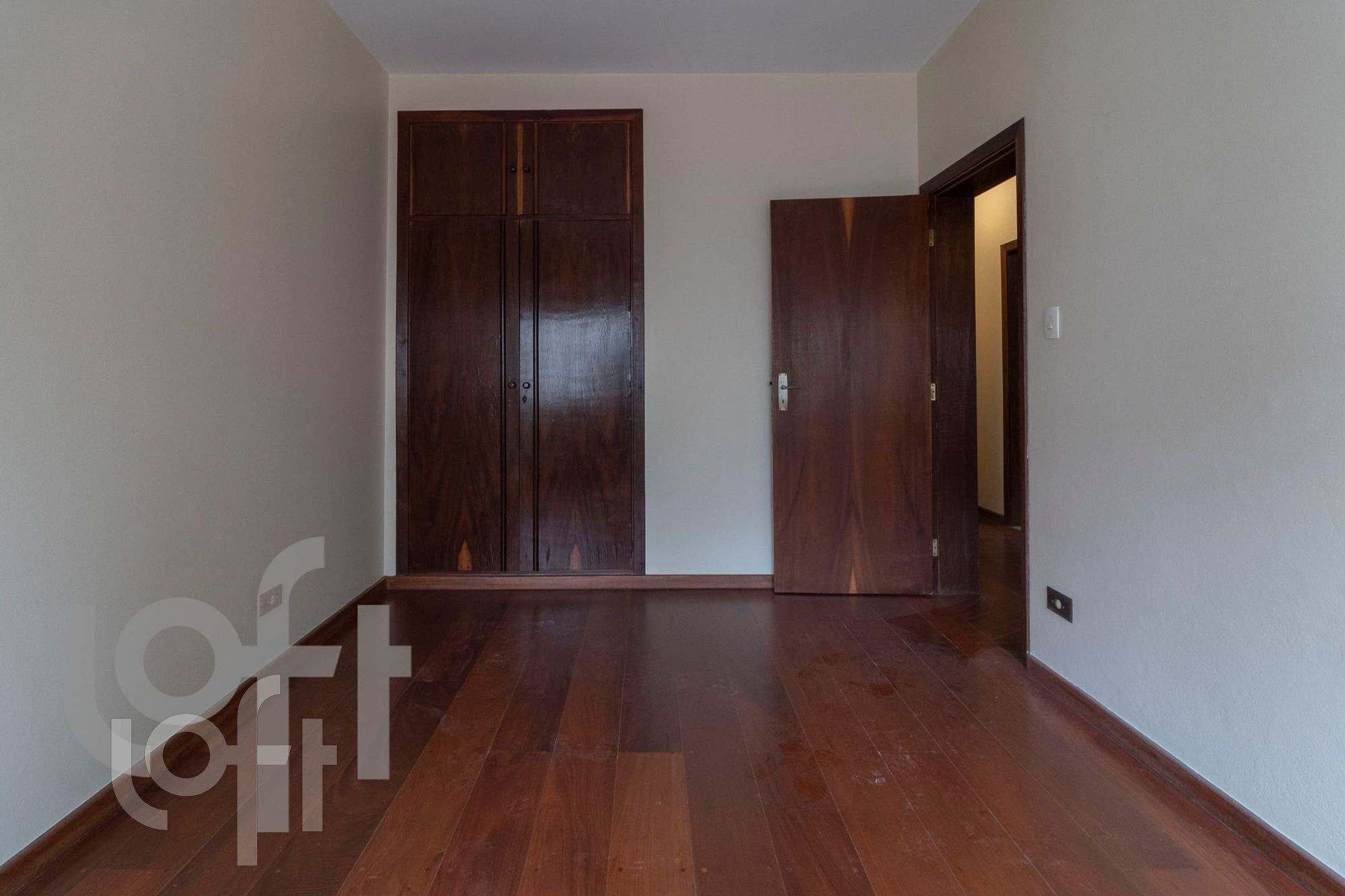 Apartamento à venda com 3 quartos, 142m² - Foto 10