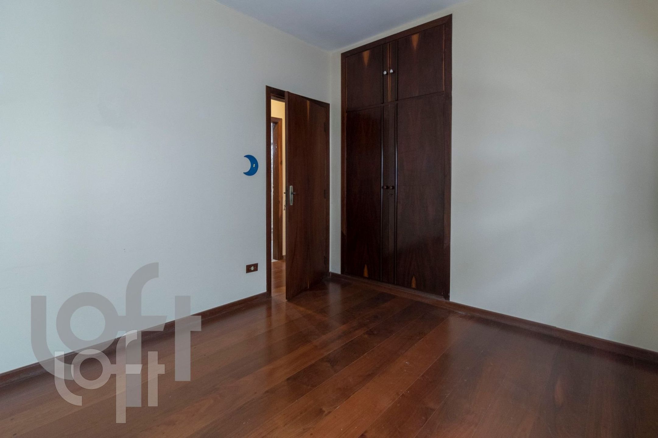 Apartamento à venda com 3 quartos, 142m² - Foto 13