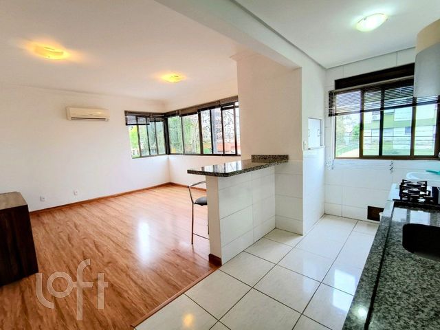 Apartamento com 72m², 2 dormitórios, 1 suíte, 1 vaga, Vila Ipiranga em Porto Alegre