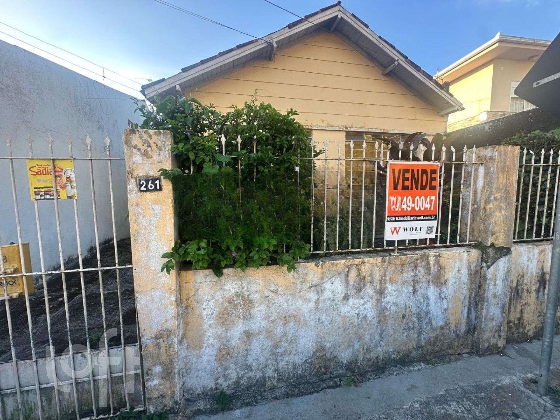 Casa Residencial com 79m², 2 quartos, 2 garagens, no bairro Centro em Florianópolis