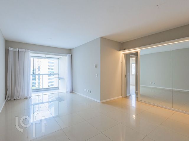 Apartamento com 103m², 3 dormitórios, 1 suíte, 1 vaga, Chácara das Pedras em Porto Alegre