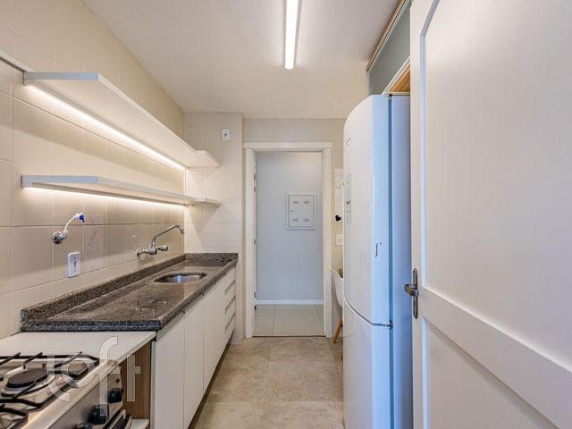 Apartamento com 103m², 3 dormitórios, 1 suíte, 1 vaga, Chácara das Pedras em Porto Alegre