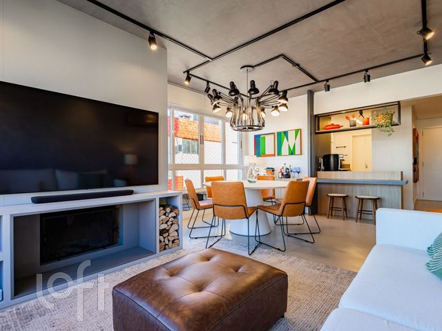 Apartamento com 93m², 3 dormitórios, 1 suíte, 2 vagas, Rio Branco em Porto Alegre