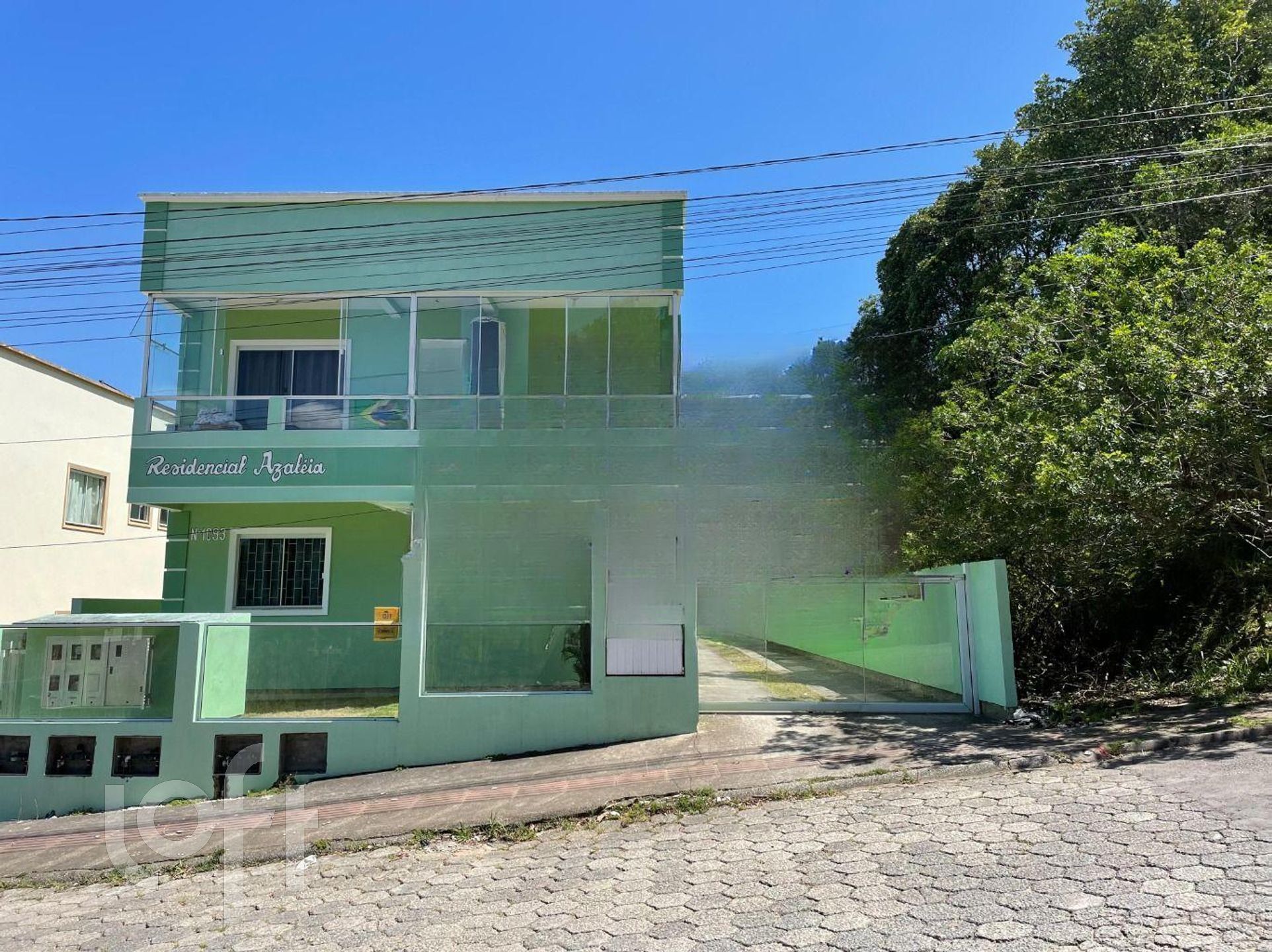 Apartamento à venda em Forquilhas com 67 m², 2 quartos, 2 vagas