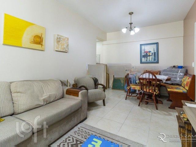 Apartamento com 74m², 2 dormitórios, 1 suíte, 1 vaga, Menino Deus em Porto Alegre