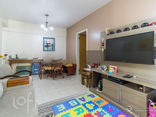 Apartamento com 74m², 2 dormitórios, 1 suíte, 1 vaga, Menino Deus em Porto Alegre