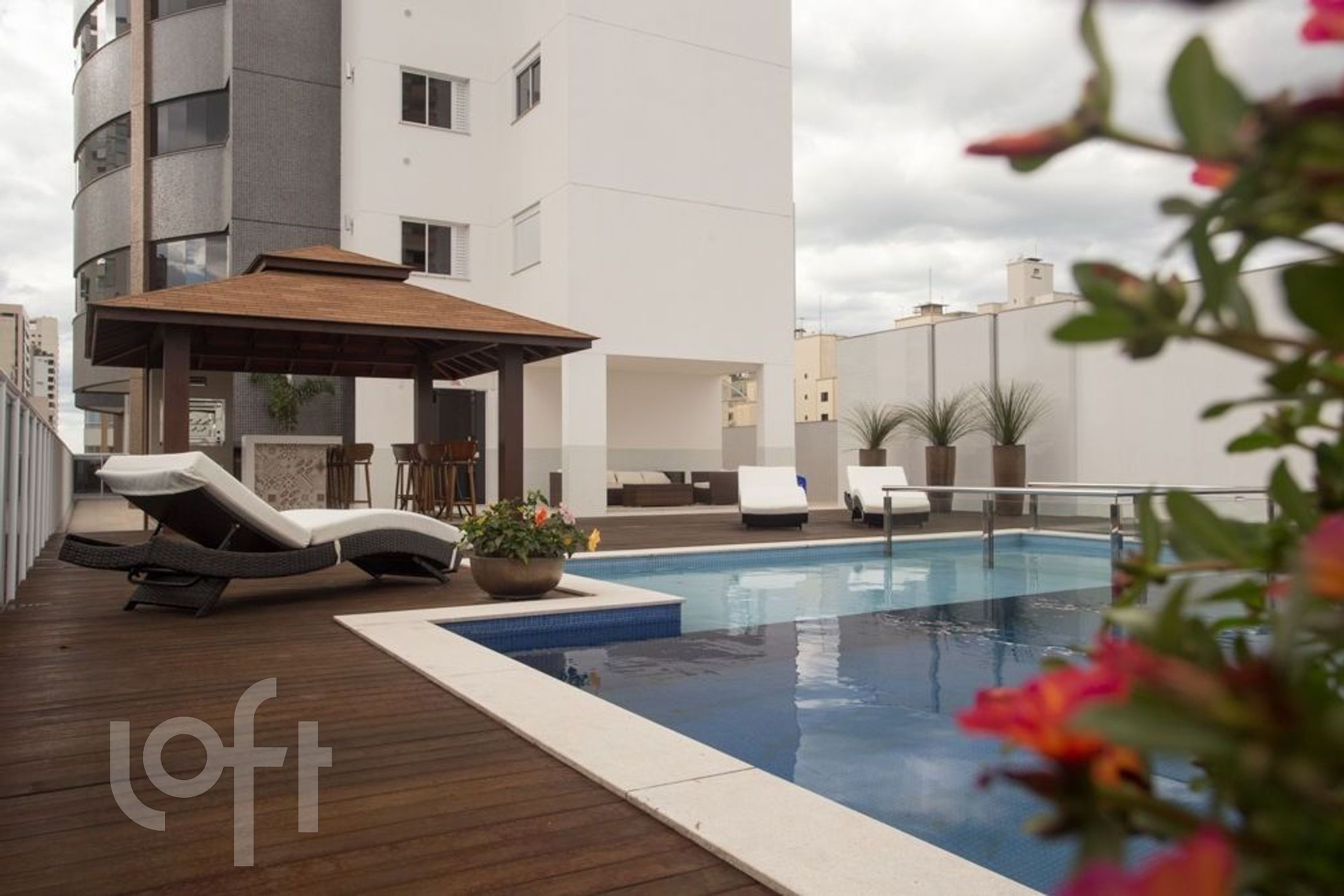 Apartamentos com 150m², 4 quartos, 4 suítes, 3 garagens, no bairro Centro em Balneário Camboriú