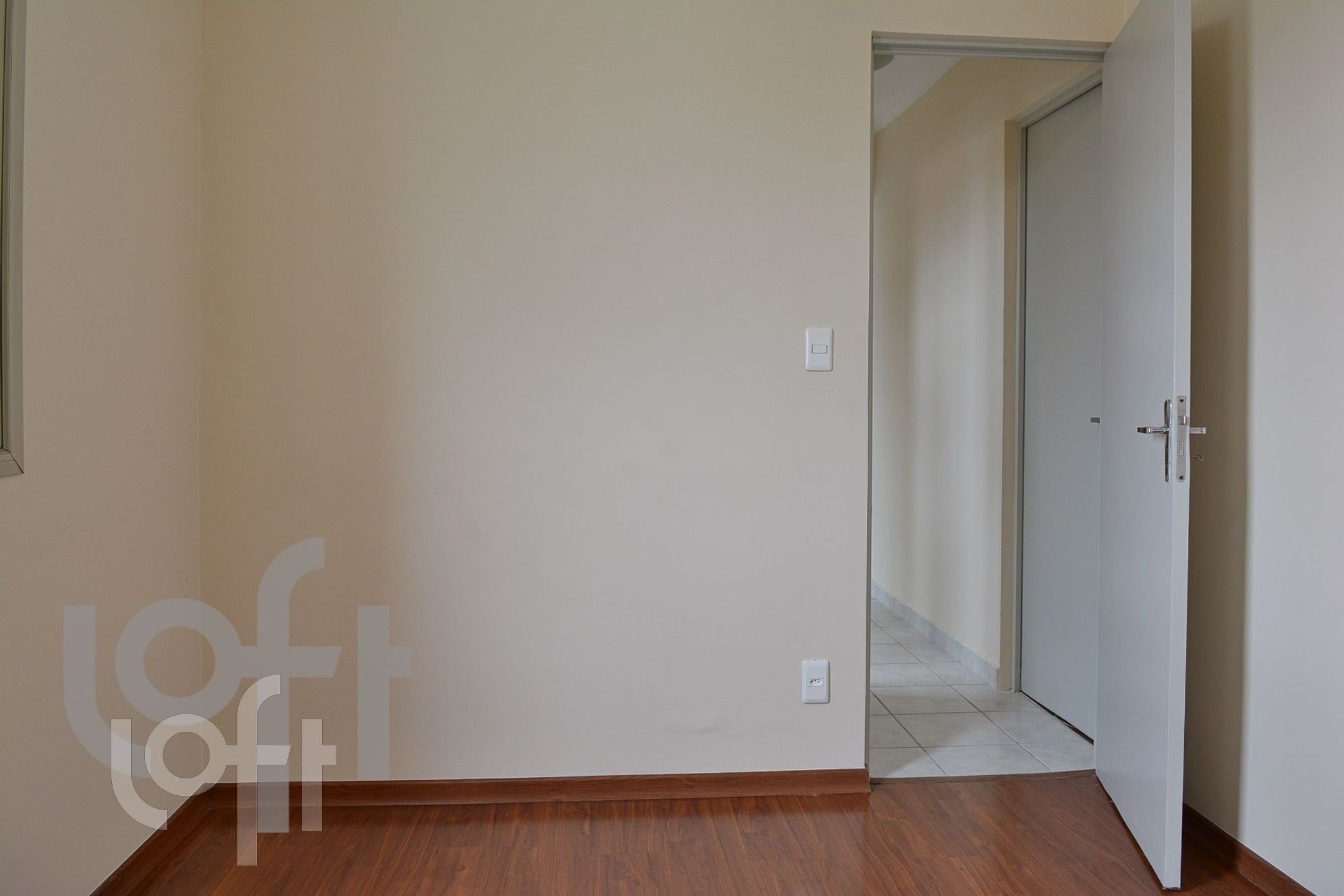 Apartamento à venda com 2 quartos, 58m² - Foto 2