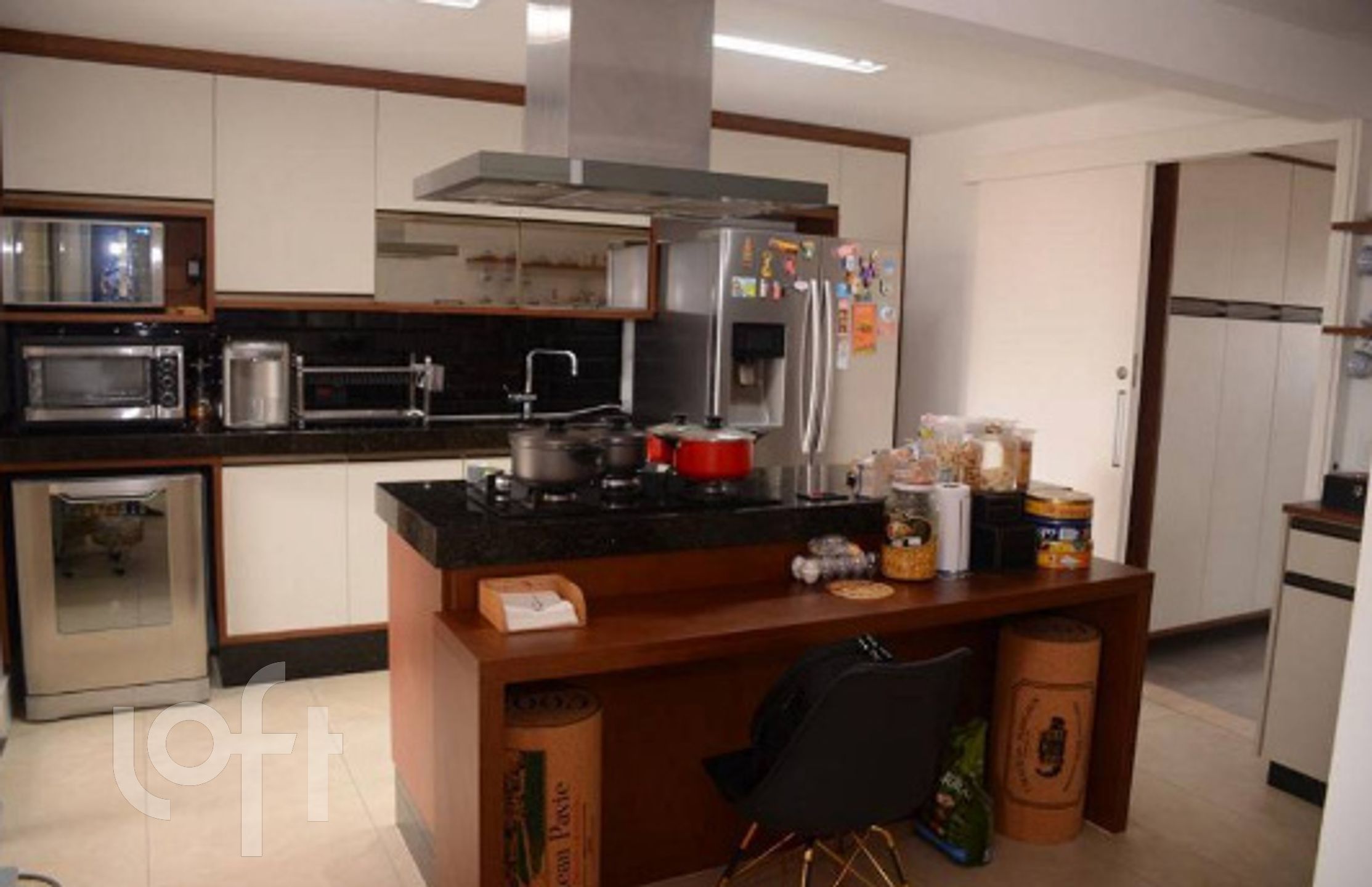 Apartamento à venda com 4 quartos, 200m² - Foto 6