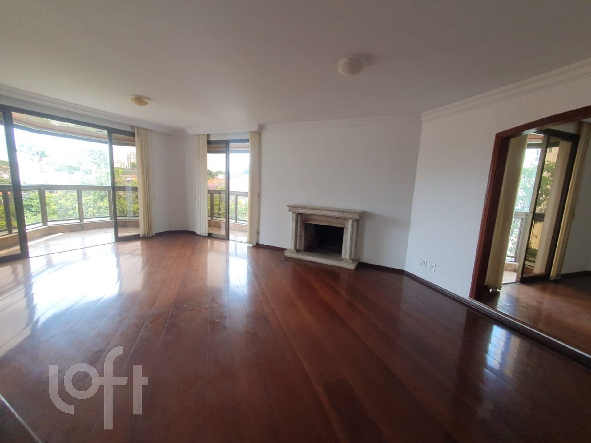 Apartamento à venda com 3 quartos, 239m² - Foto 2