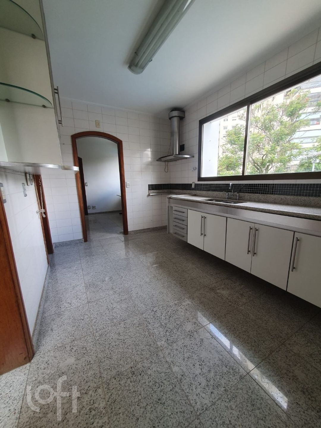 Apartamento à venda com 3 quartos, 239m² - Foto 7