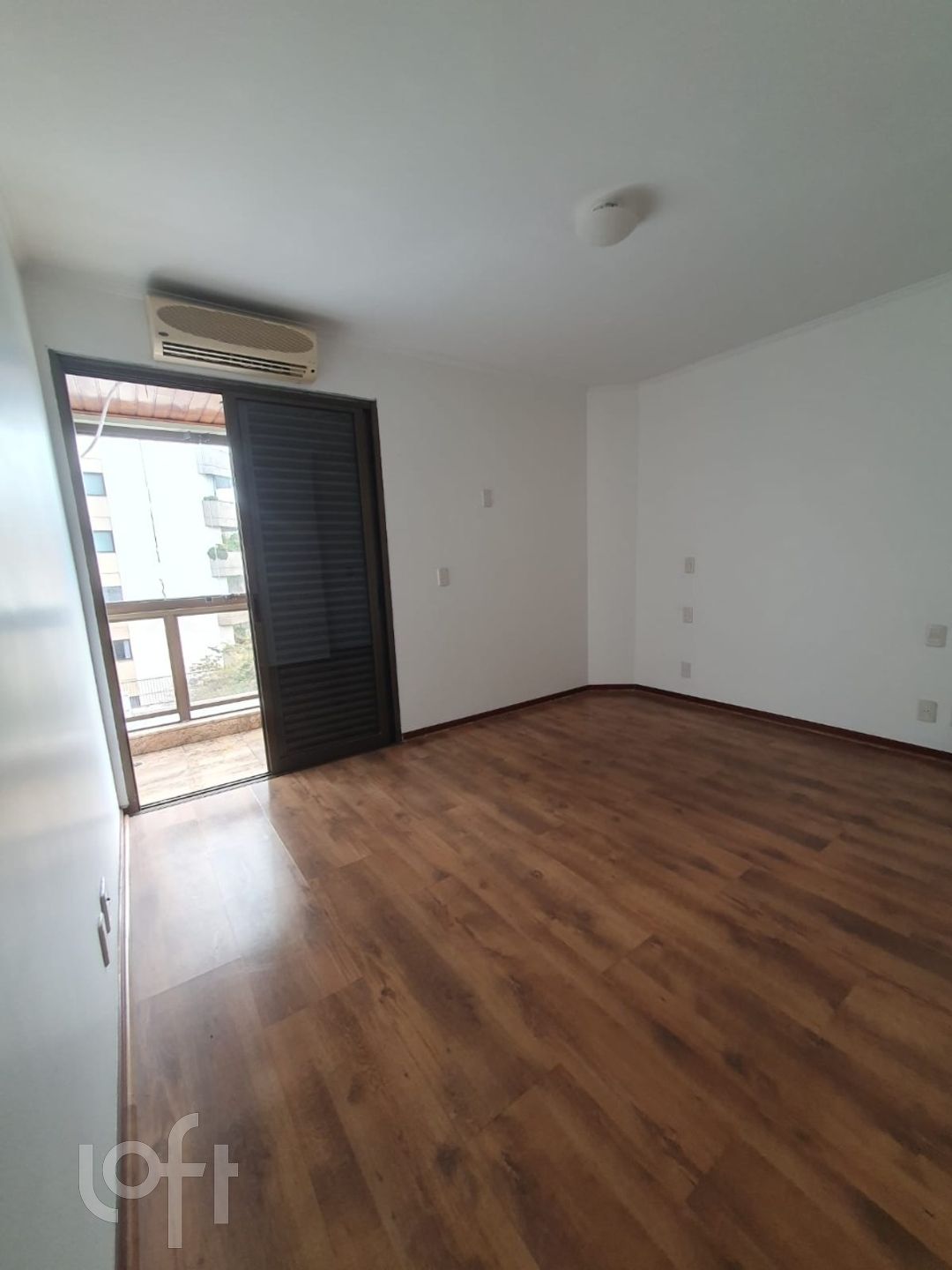 Apartamento à venda com 3 quartos, 239m² - Foto 17