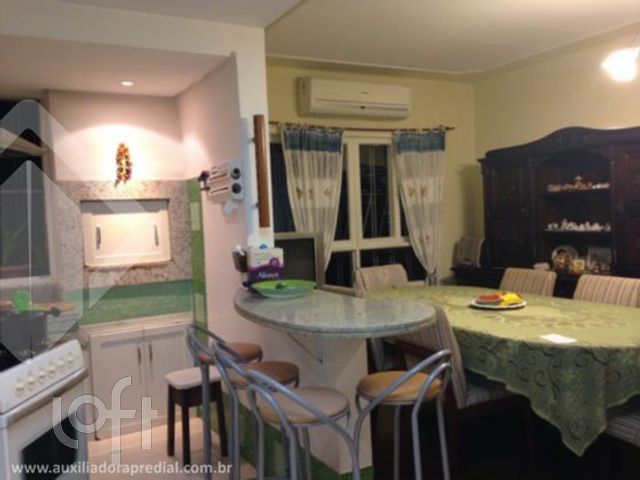 Apartamento com 138m², 3 dormitórios, 1 suíte, Cidade Baixa em Porto Alegre