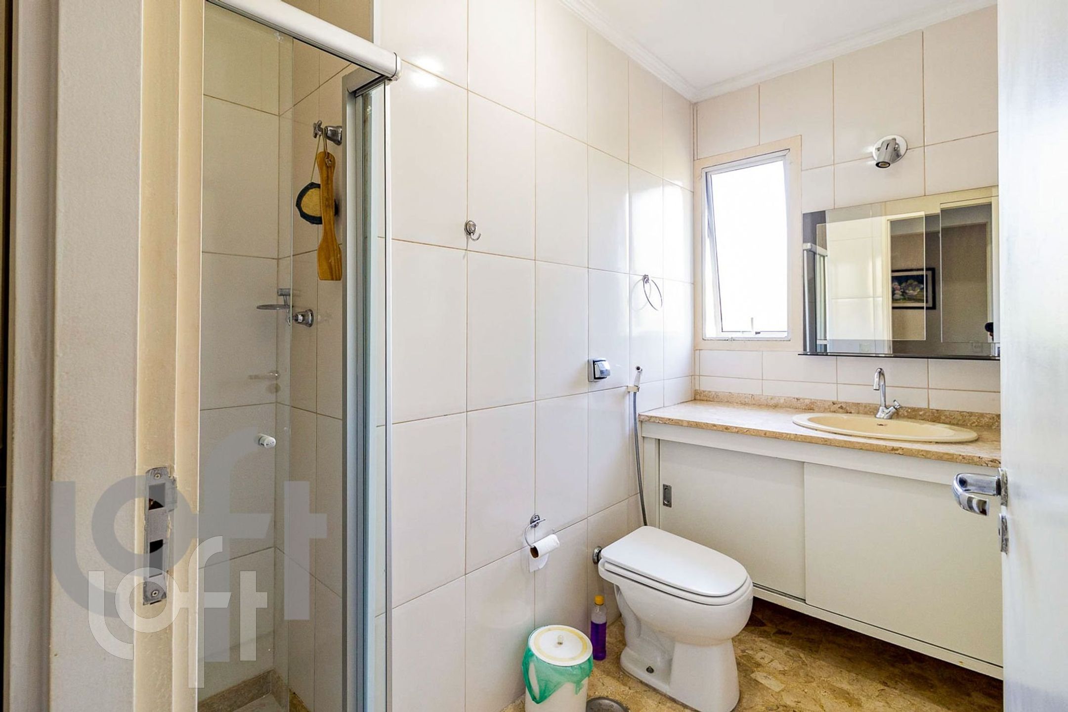 Apartamento à venda com 3 quartos, 103m² - Foto 2