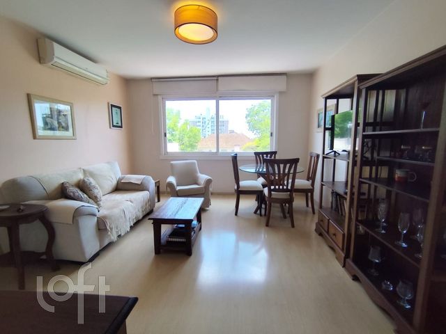 Apartamento com 73m², 2 dormitórios, 1 suíte, 1 vaga, São João em Porto Alegre