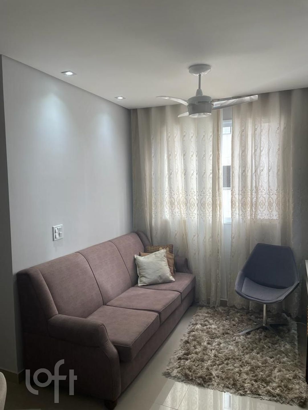 Apartamento à venda com 2 quartos, 42m² - Foto 1