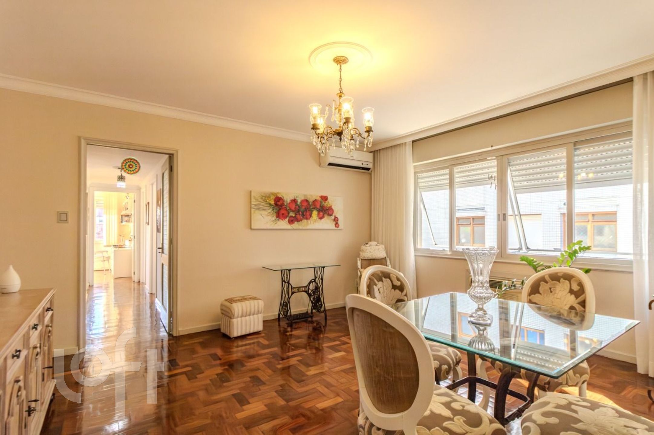 Apartamento com 101m², 3 dormitórios, 1 suíte, 1 vaga, Menino Deus em Porto Alegre