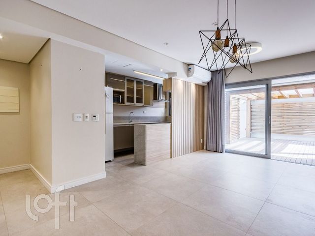 Apartamento com 110m², 2 dormitórios, 1 suíte, 2 vagas, Auxiliadora em Porto Alegre