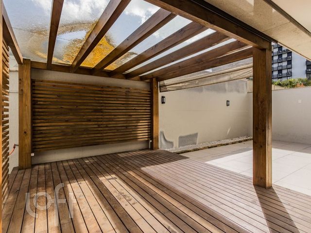 Apartamento com 110m², 2 dormitórios, 1 suíte, 2 vagas, Auxiliadora em Porto Alegre