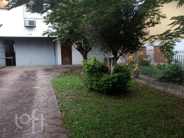 Casa com 169m², 3 dormitórios, 1 suíte, 6 vagas, Cristo Redentor em Porto Alegre