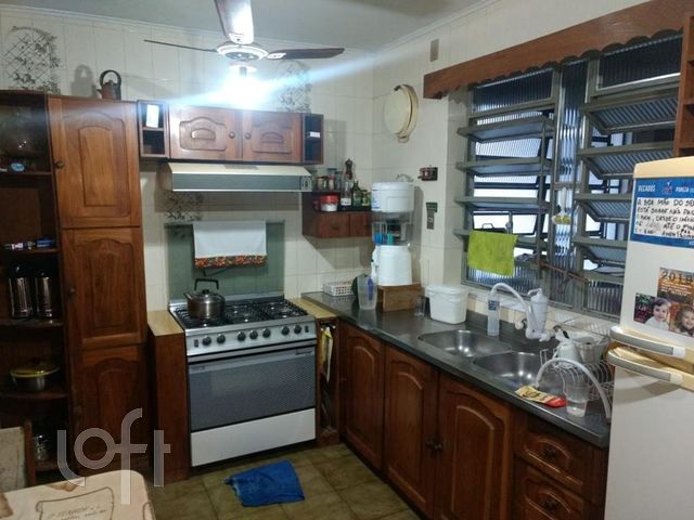 Casa com 169m², 3 dormitórios, 1 suíte, 6 vagas, Cristo Redentor em Porto Alegre