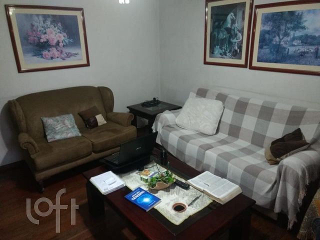 Casa com 169m², 3 dormitórios, 1 suíte, 6 vagas, Cristo Redentor em Porto Alegre