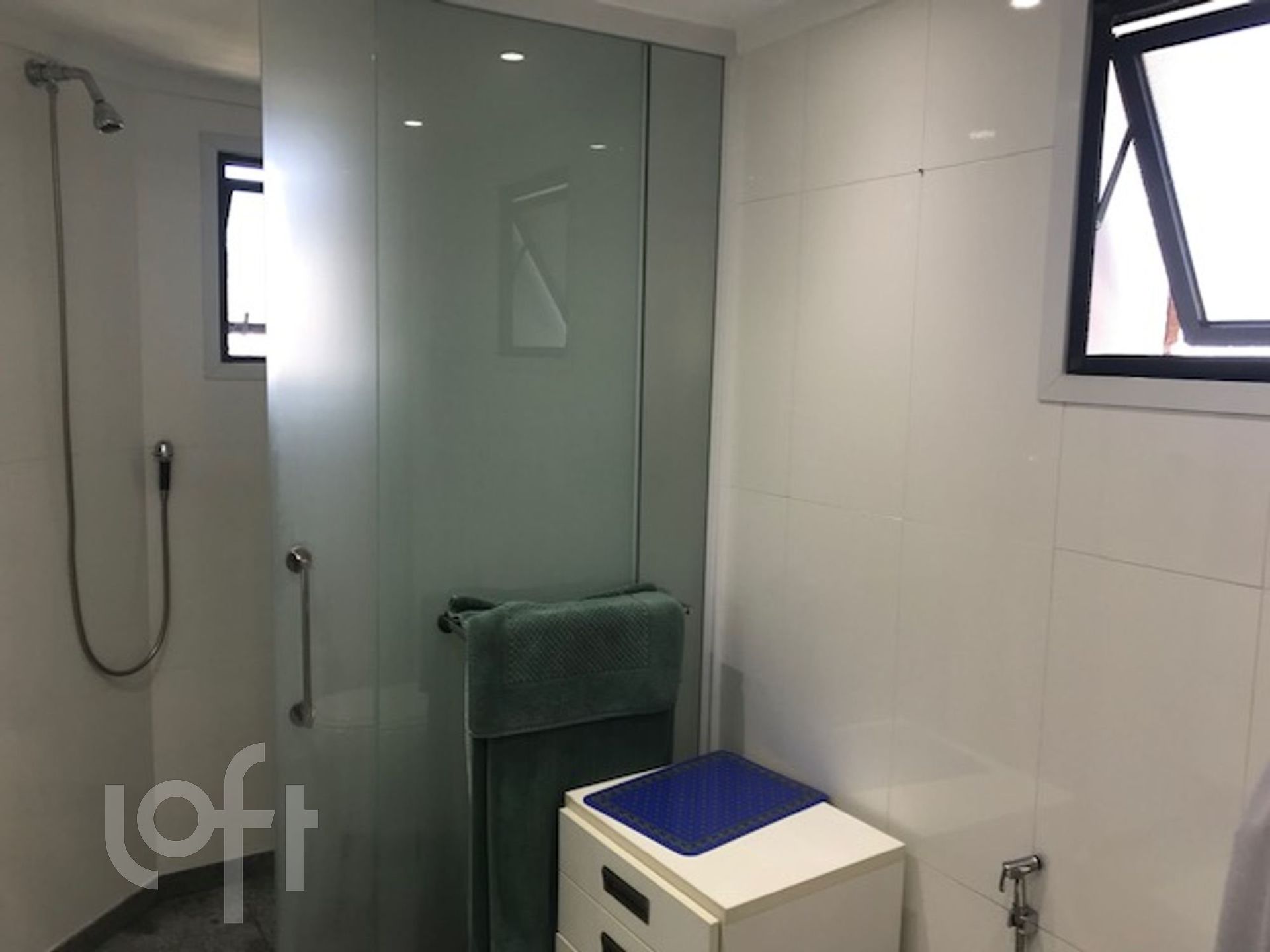 Apartamento à venda com 3 quartos, 200m² - Foto 26