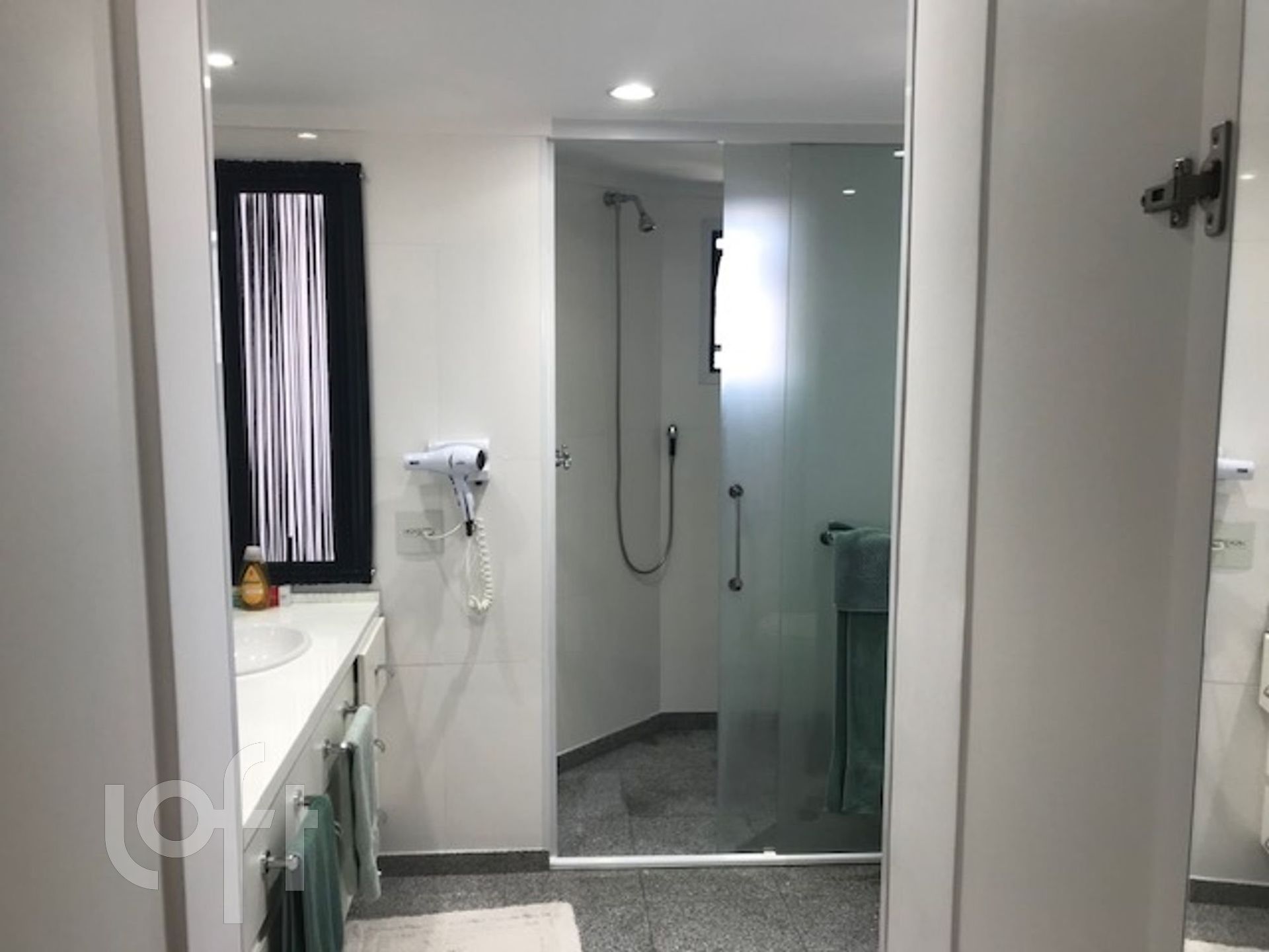 Apartamento à venda com 3 quartos, 200m² - Foto 24