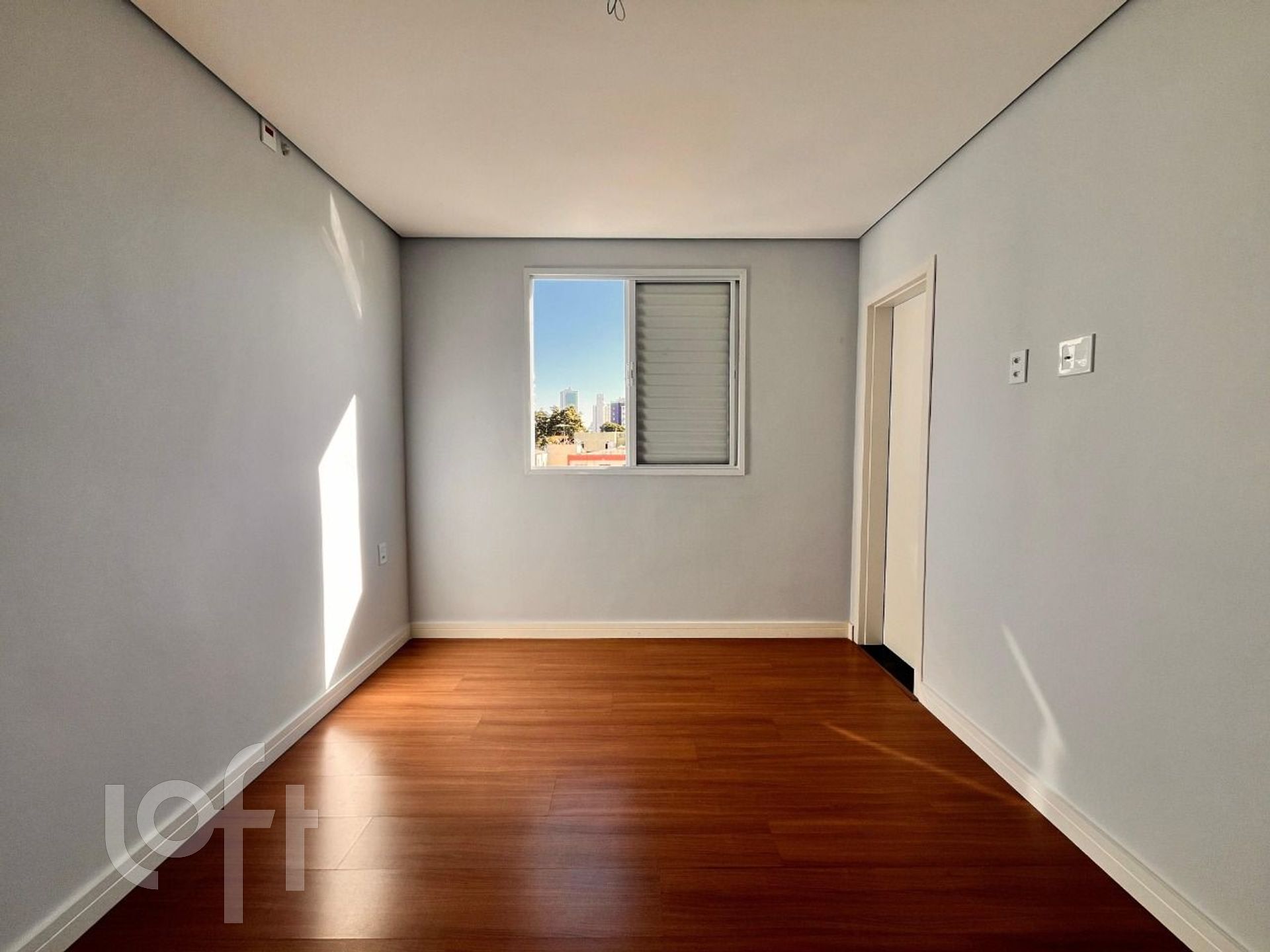 Apartamento à venda com 3 quartos, 148m² - Foto 4