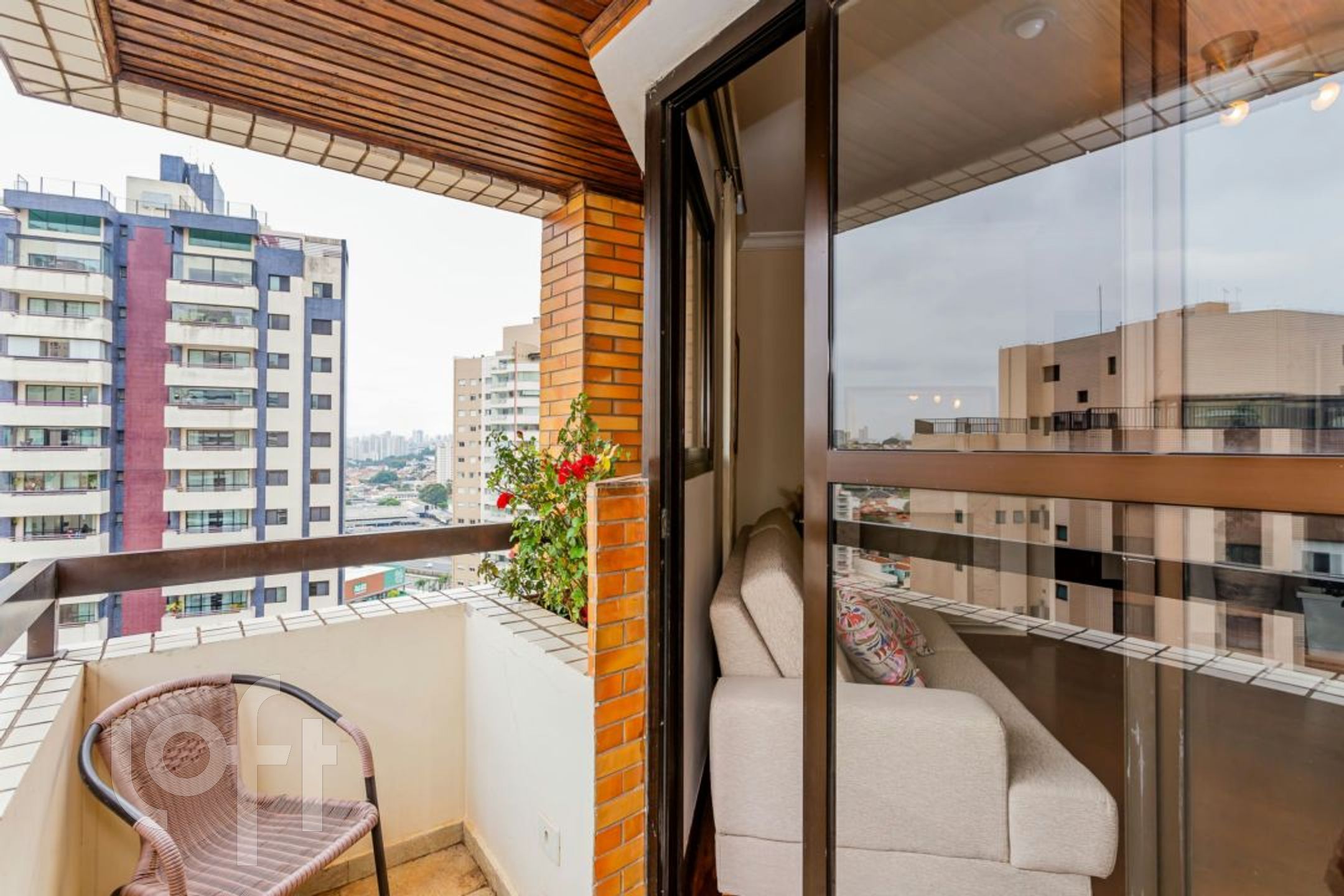 Apartamento à venda com 3 quartos, 105m² - Foto 8