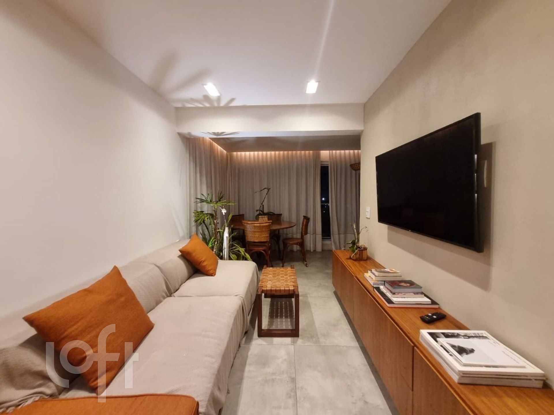 Apartamento à venda com 2 quartos, 69m² - Foto 1