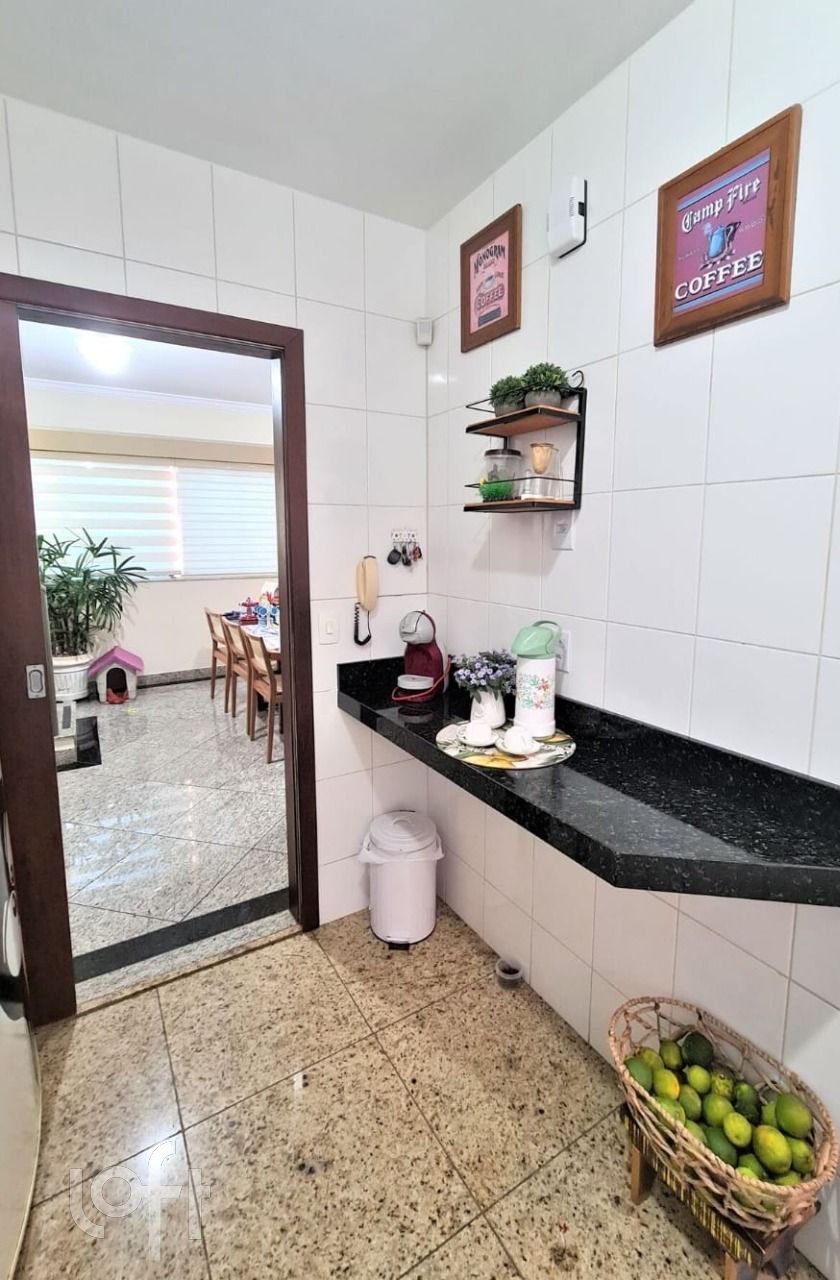 Apartamento à venda com 3 quartos, 165m² - Foto 7