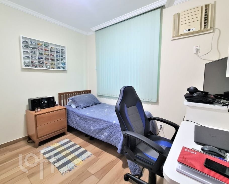 Apartamento à venda com 3 quartos, 165m² - Foto 4