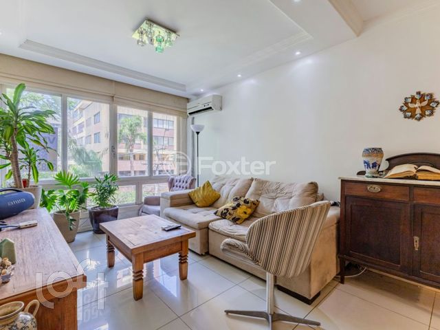 Apartamento com 103m², 3 dormitórios, 1 suíte, 1 vaga, Auxiliadora em Porto Alegre