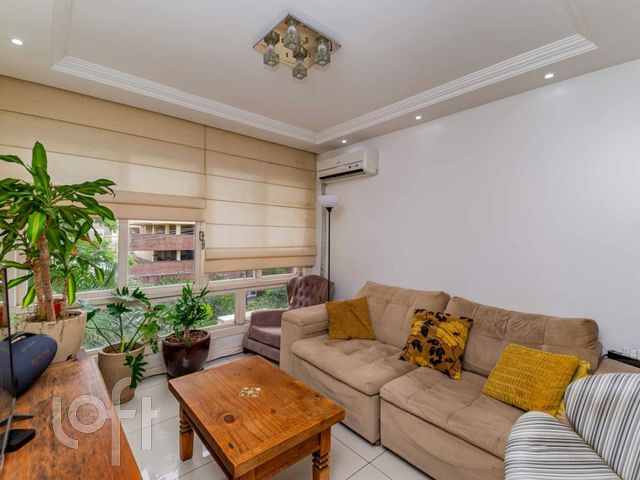 Apartamento com 103m², 3 dormitórios, 1 suíte, 1 vaga, Auxiliadora em Porto Alegre