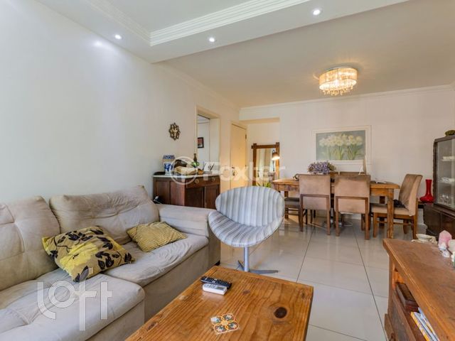 Apartamento com 103m², 3 dormitórios, 1 suíte, 1 vaga, Auxiliadora em Porto Alegre
