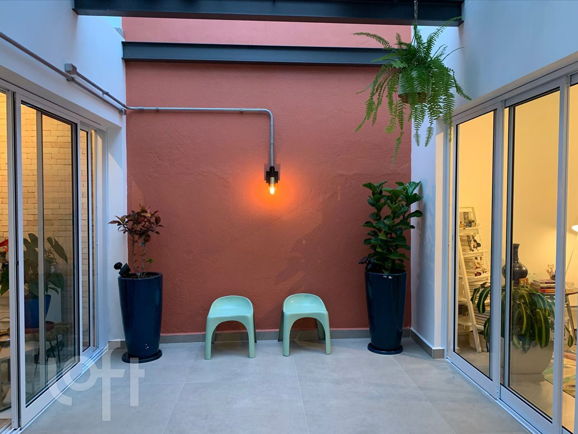 Casa à venda com 3 quartos, 120m² - Foto 2