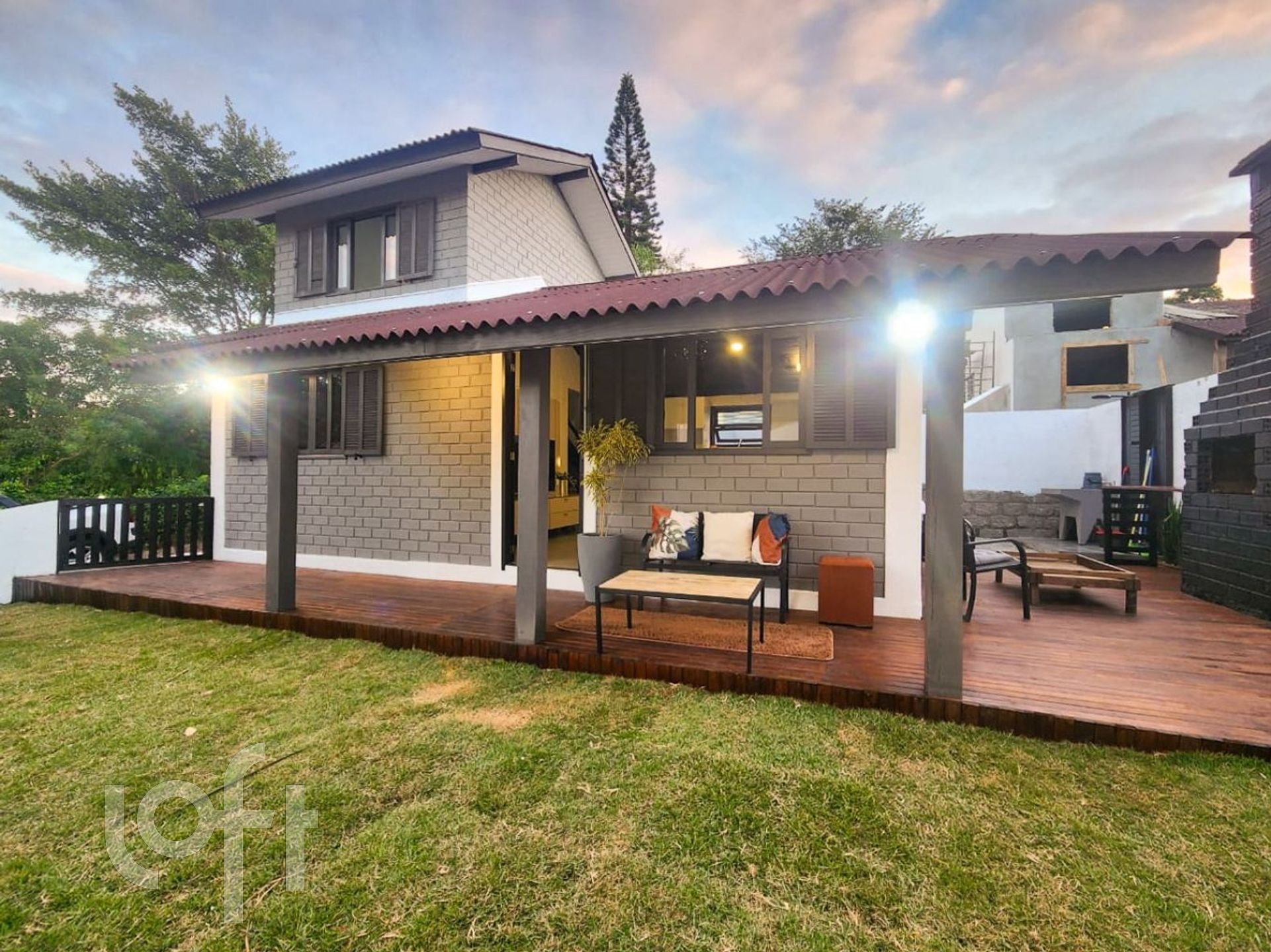 Casa à venda em Ingleses com 60 m², 2 quartos, 2 vagas