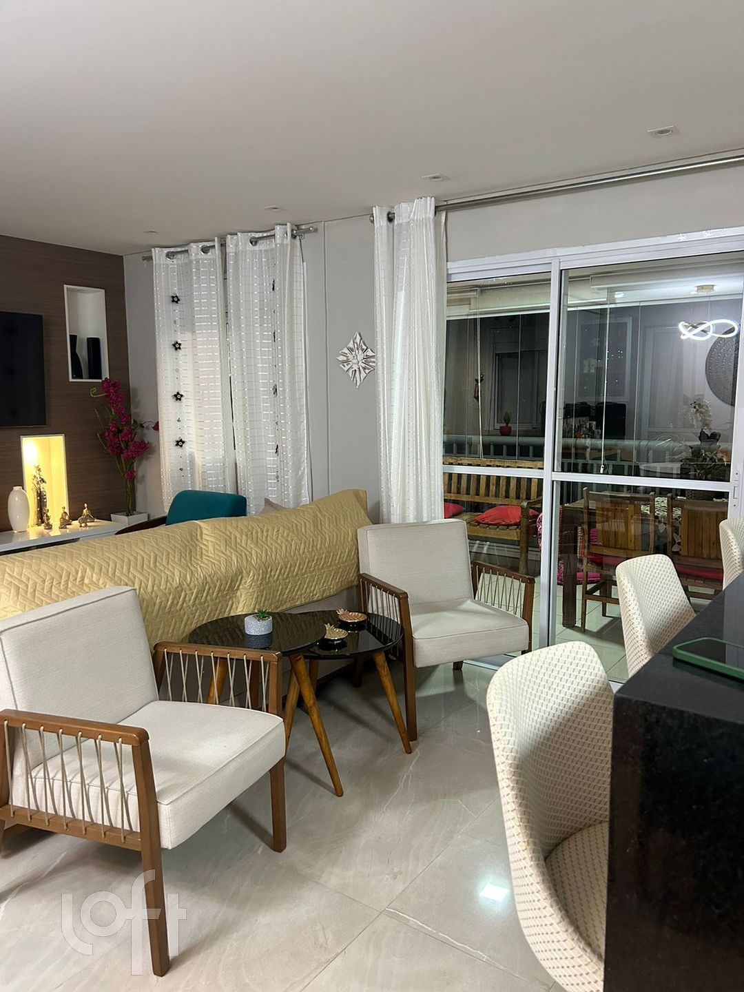 Apartamento à venda com 3 quartos, 105m² - Foto 3