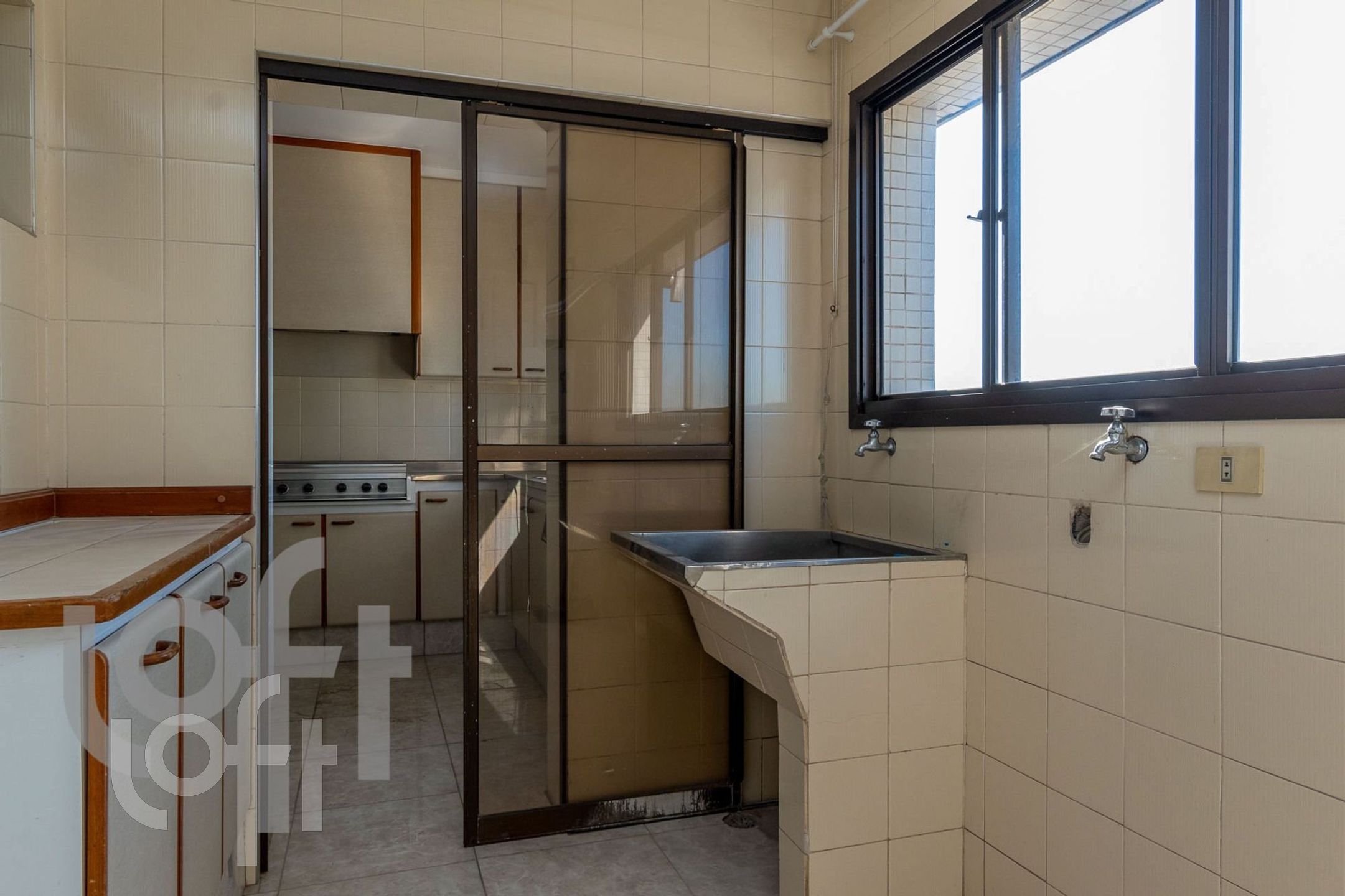 Apartamento à venda com 4 quartos, 220m² - Foto 27