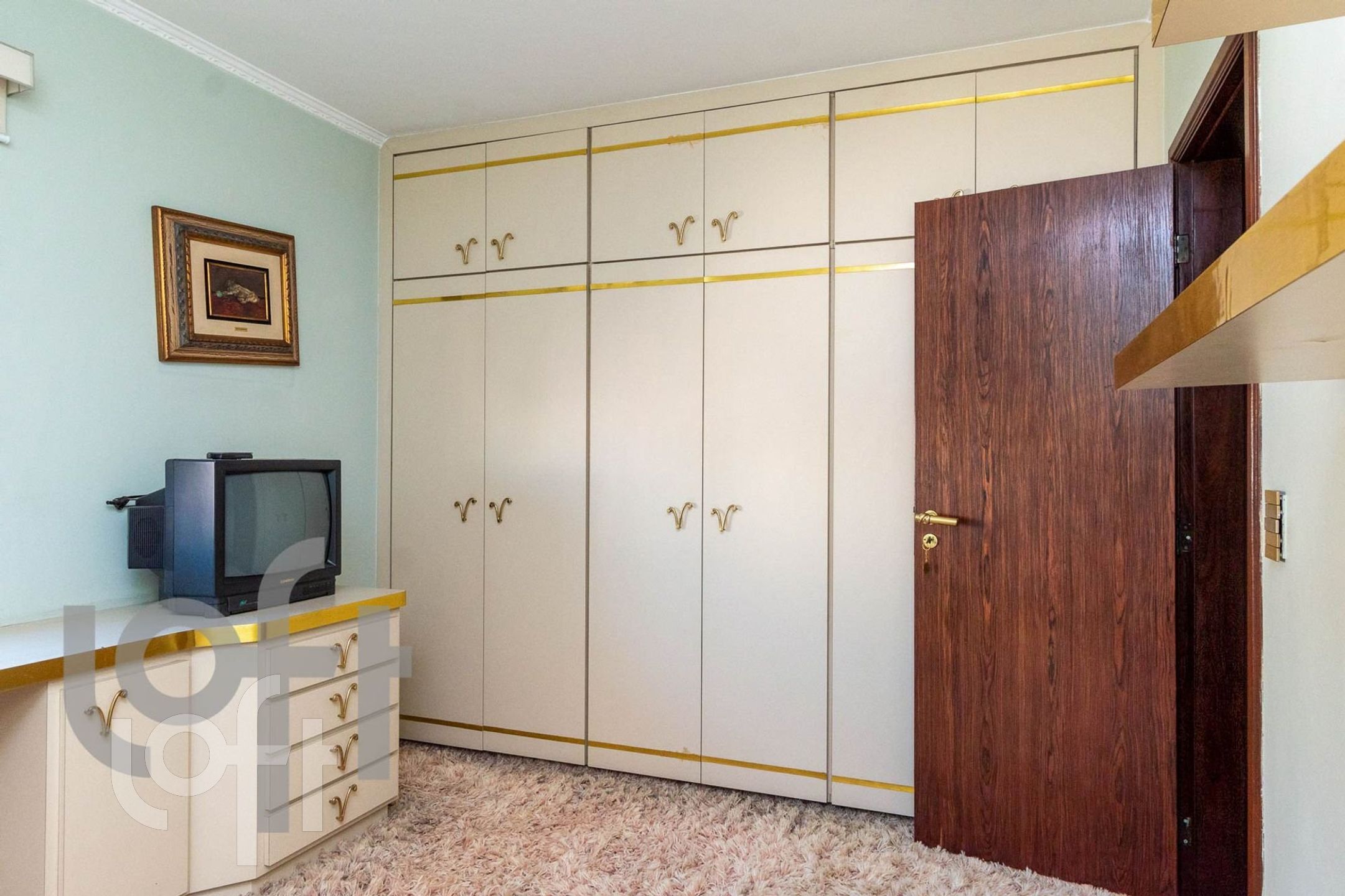 Apartamento à venda com 4 quartos, 220m² - Foto 2