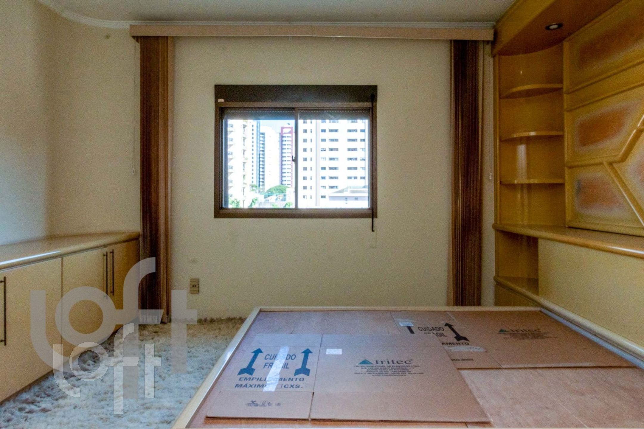 Apartamento à venda com 4 quartos, 220m² - Foto 17