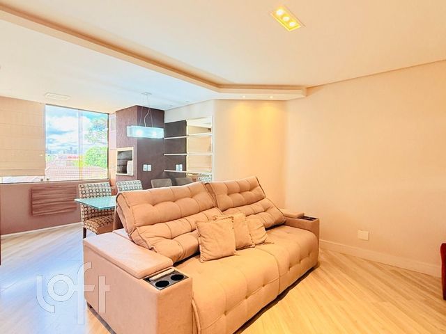 Apartamento com 77m², 2 dormitórios, 1 suíte, 2 vagas, Cristo Redentor em Porto Alegre