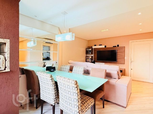 Apartamento com 77m², 2 dormitórios, 1 suíte, 2 vagas, Cristo Redentor em Porto Alegre