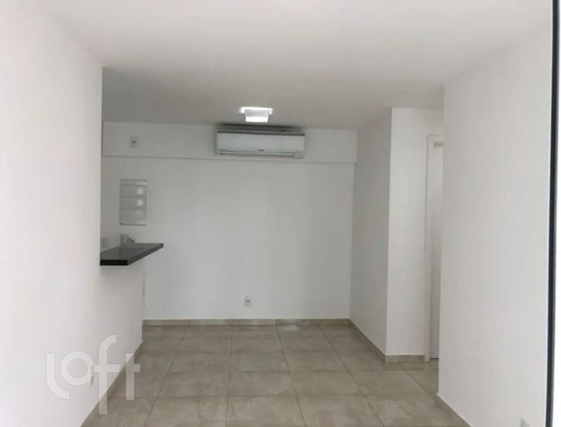 Apartamento à venda com 2 quartos, 70m² - Foto 13